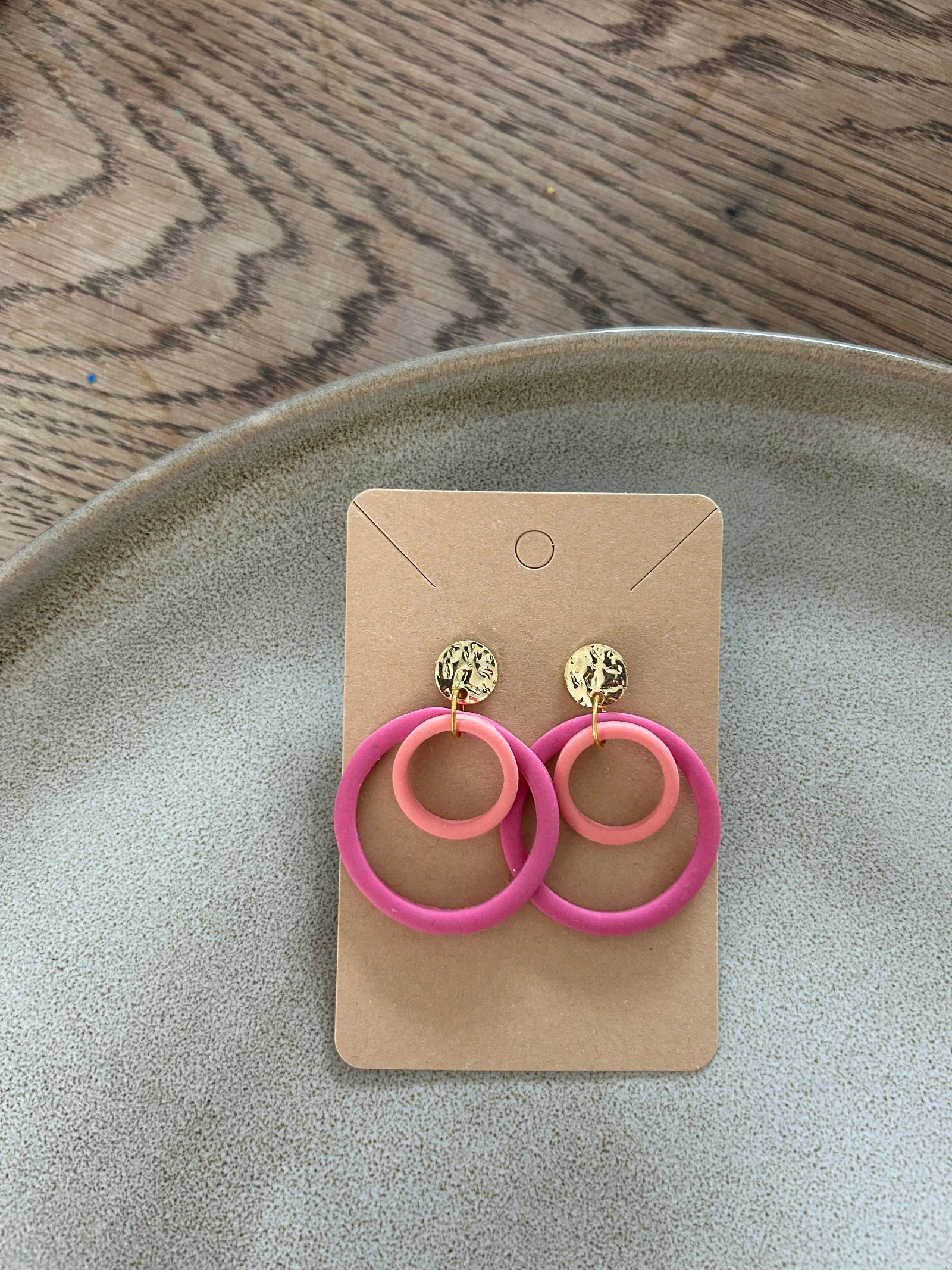 *nieuw* roze oorbellen 